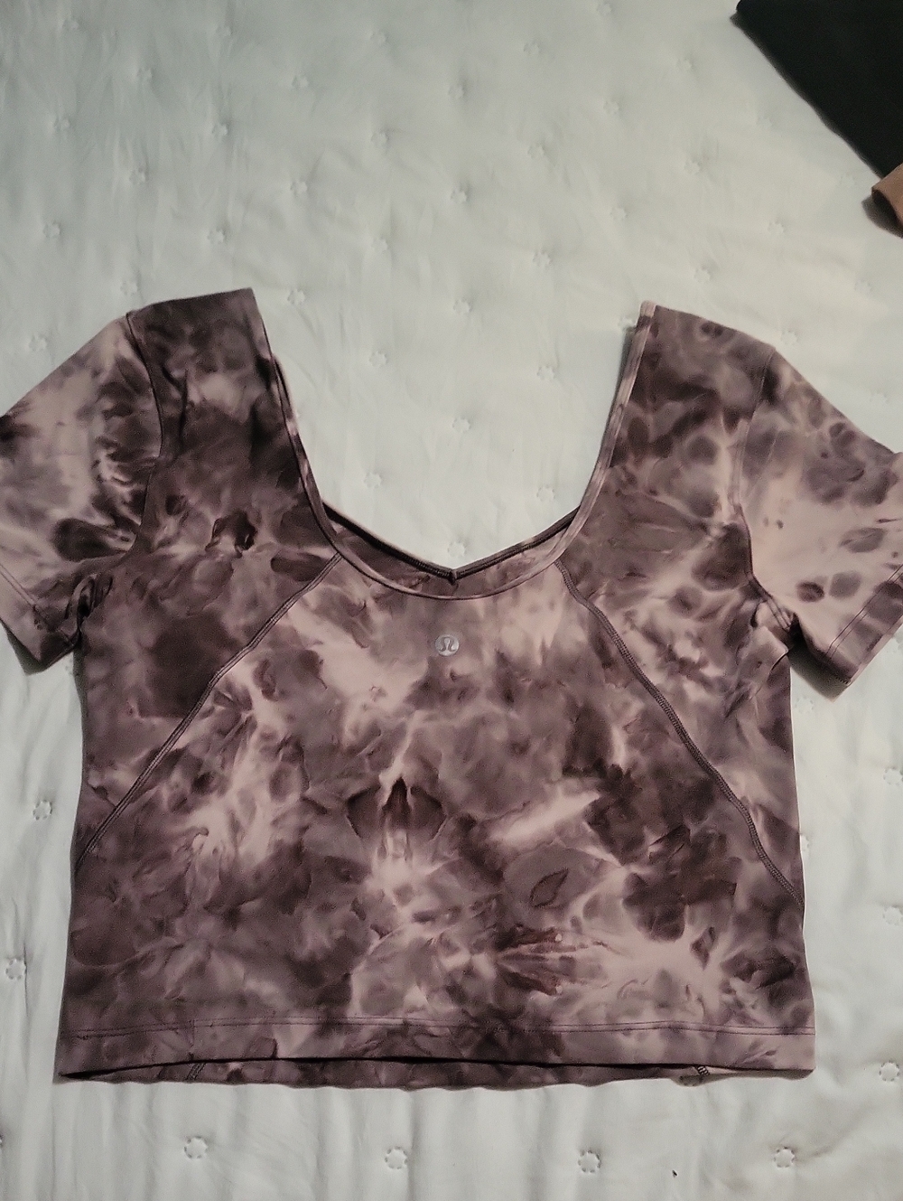lululemon athletica Mauve Tie-Dye Short Sleeve Crop Top